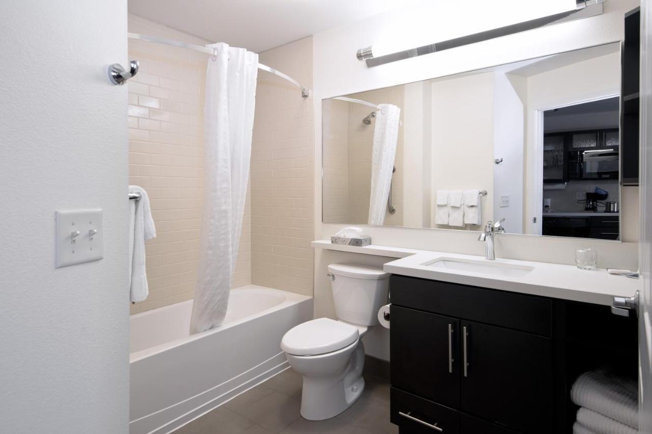 Candlewood Suites Greeley By Ihg Exterior foto