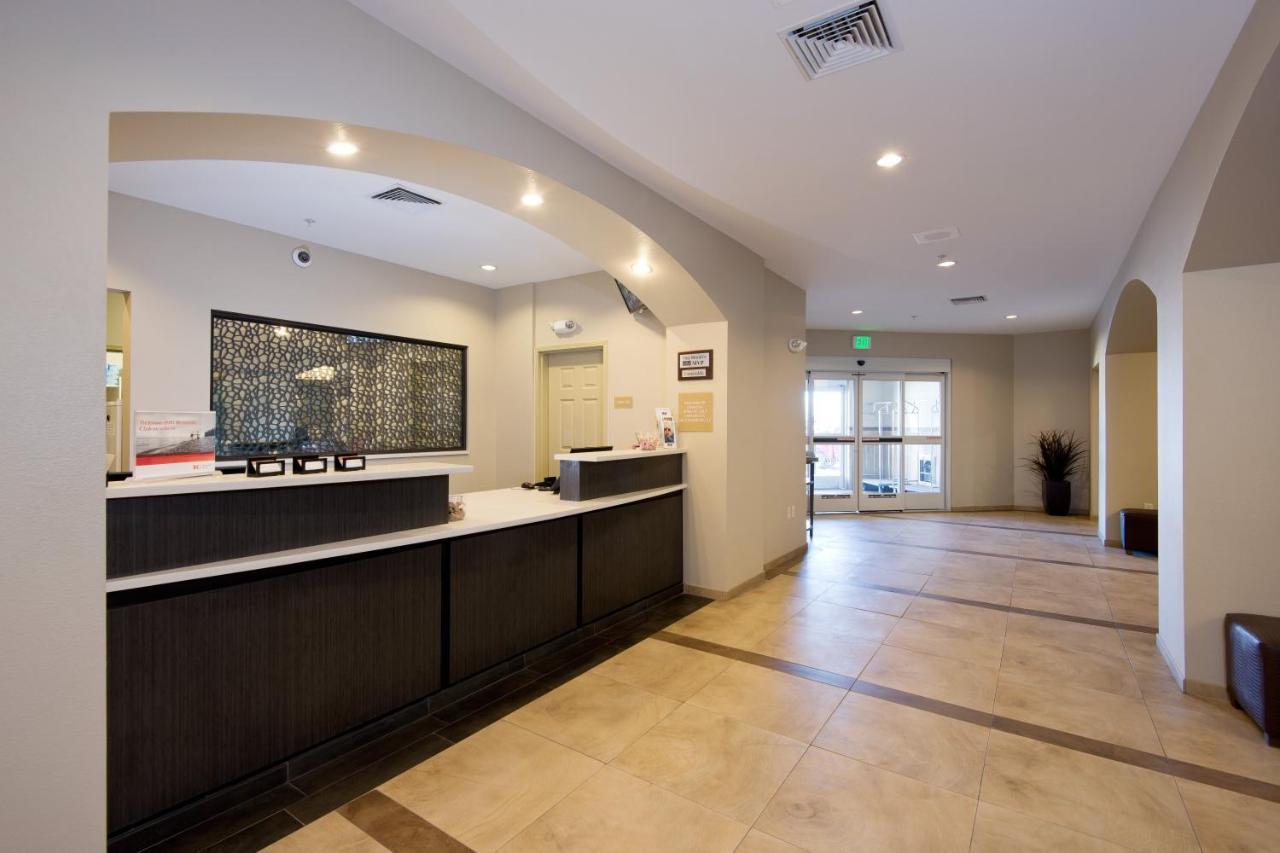 Candlewood Suites Greeley By Ihg Exterior foto